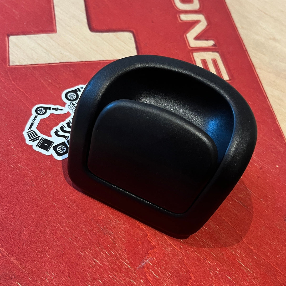 thumbnail image 2 of Genuine Abarth 500 Seat Tilt Handle - New OEM Part 71752326 - Black 2 of 6